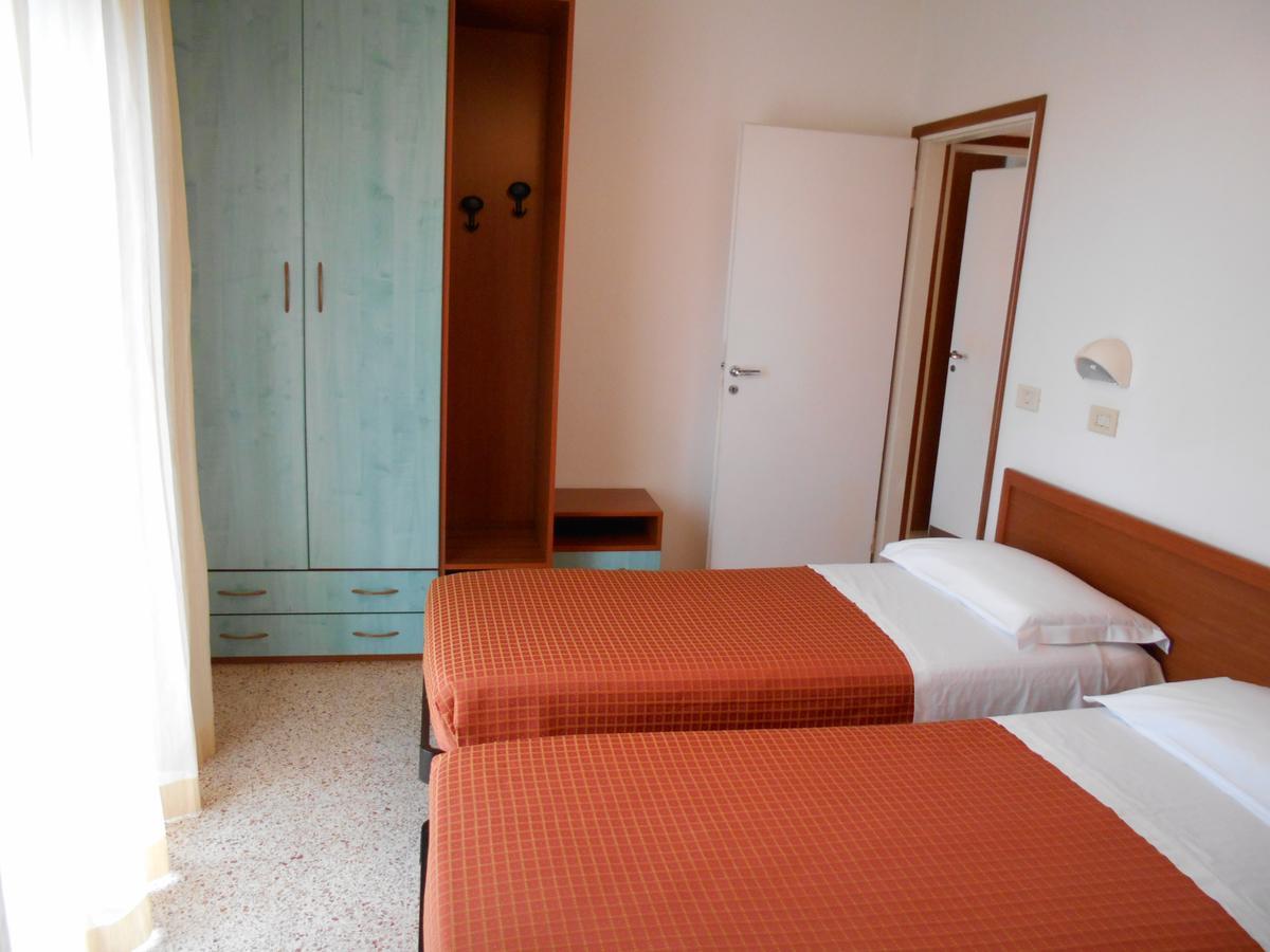Hotel Sayonara Milano Marittima Ngoại thất bức ảnh