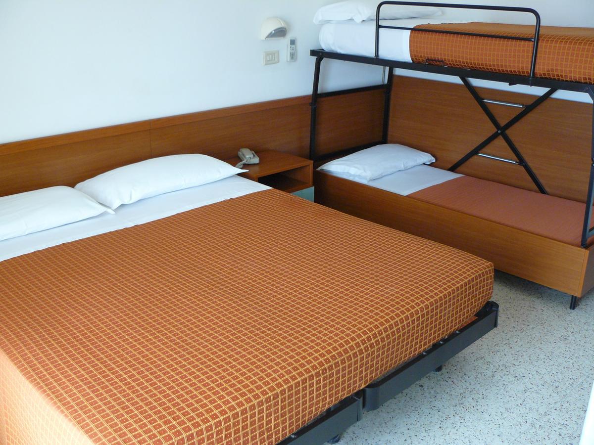Hotel Sayonara Milano Marittima Ngoại thất bức ảnh