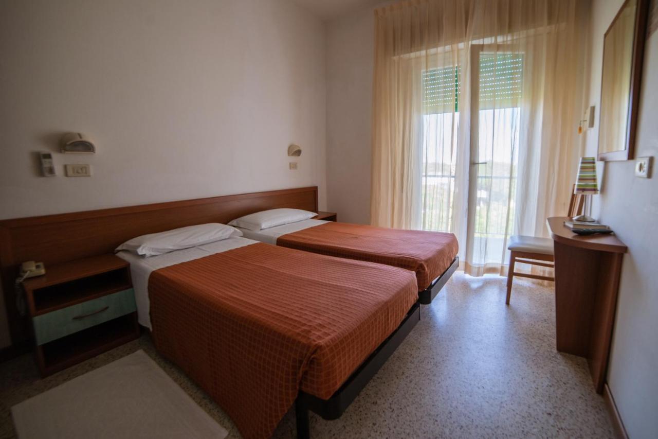 Hotel Sayonara Milano Marittima Ngoại thất bức ảnh