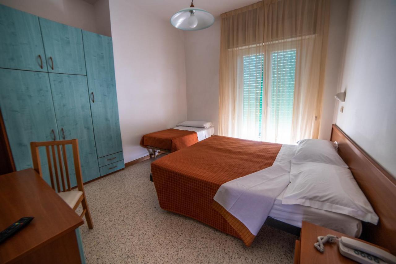 Hotel Sayonara Milano Marittima Ngoại thất bức ảnh