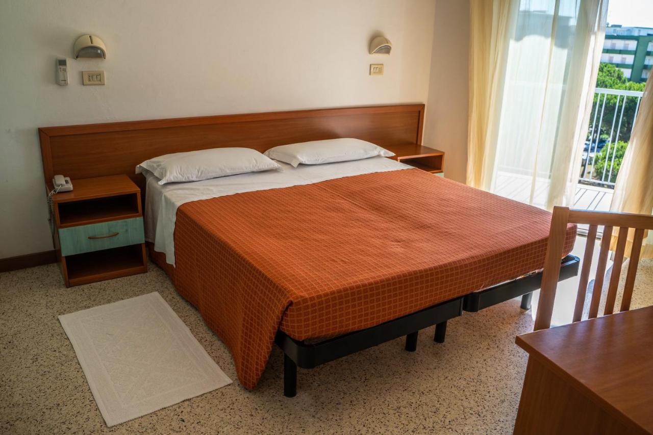 Hotel Sayonara Milano Marittima Ngoại thất bức ảnh