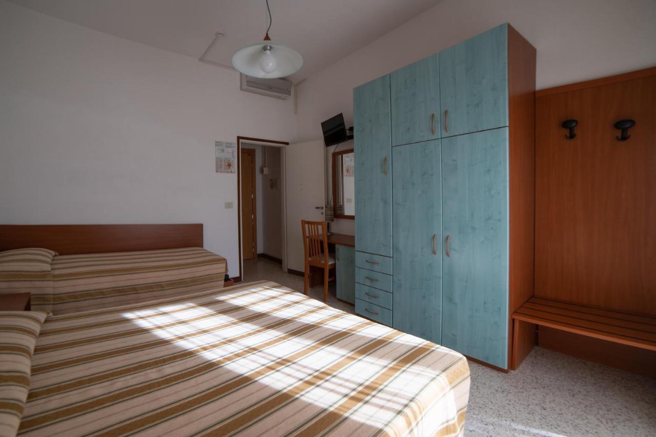 Hotel Sayonara Milano Marittima Ngoại thất bức ảnh