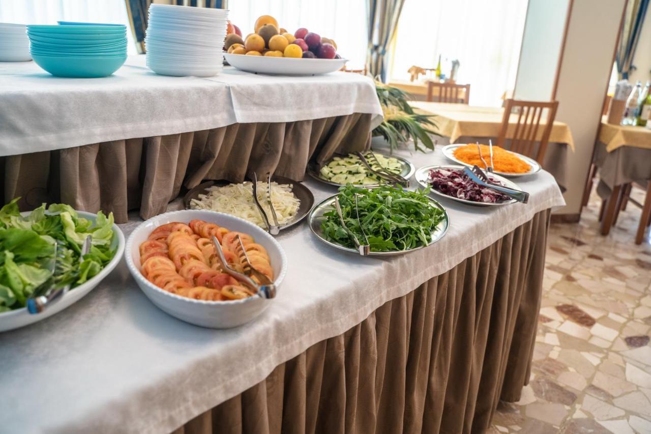 Hotel Sayonara Milano Marittima Ngoại thất bức ảnh