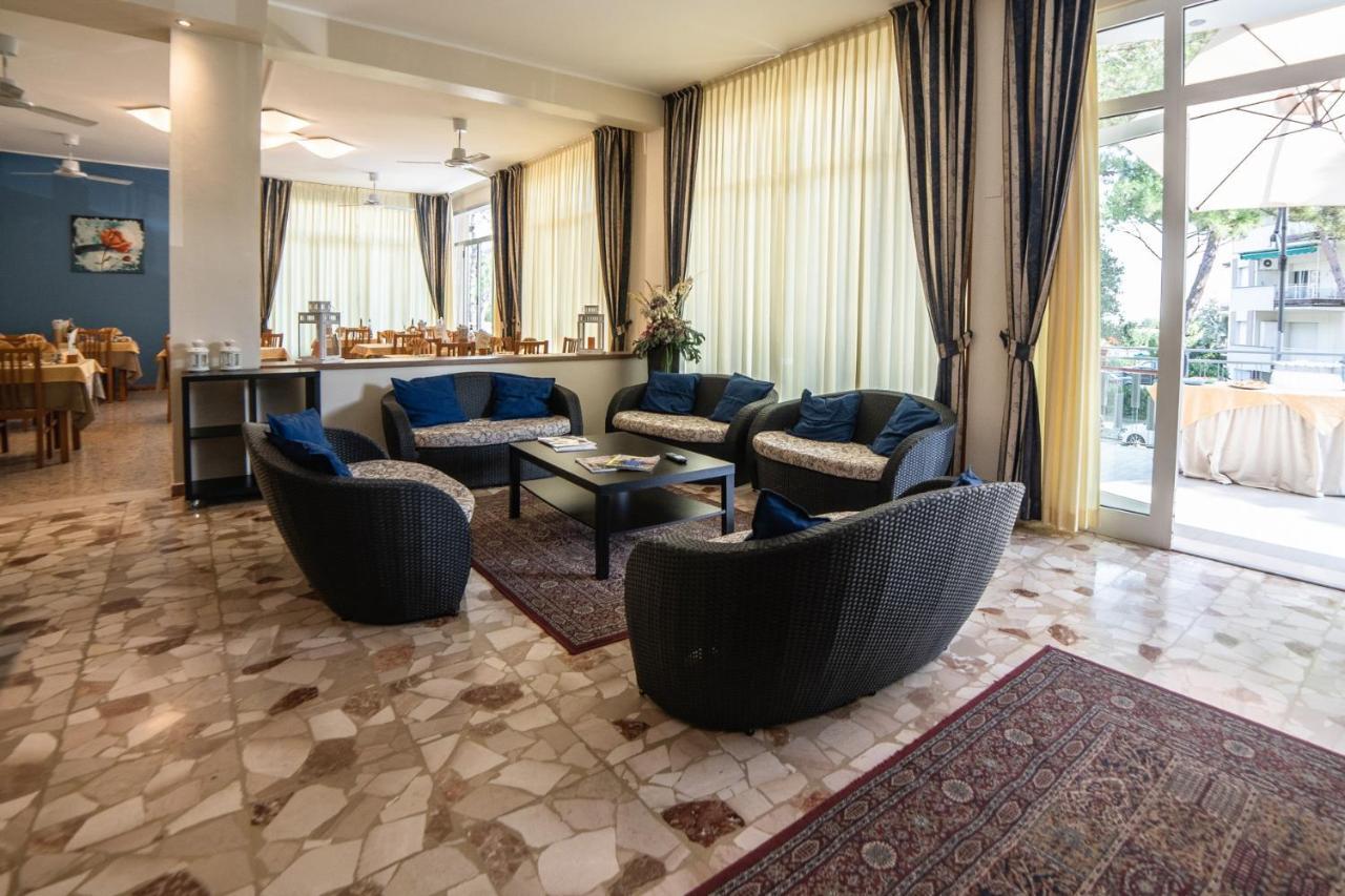 Hotel Sayonara Milano Marittima Ngoại thất bức ảnh