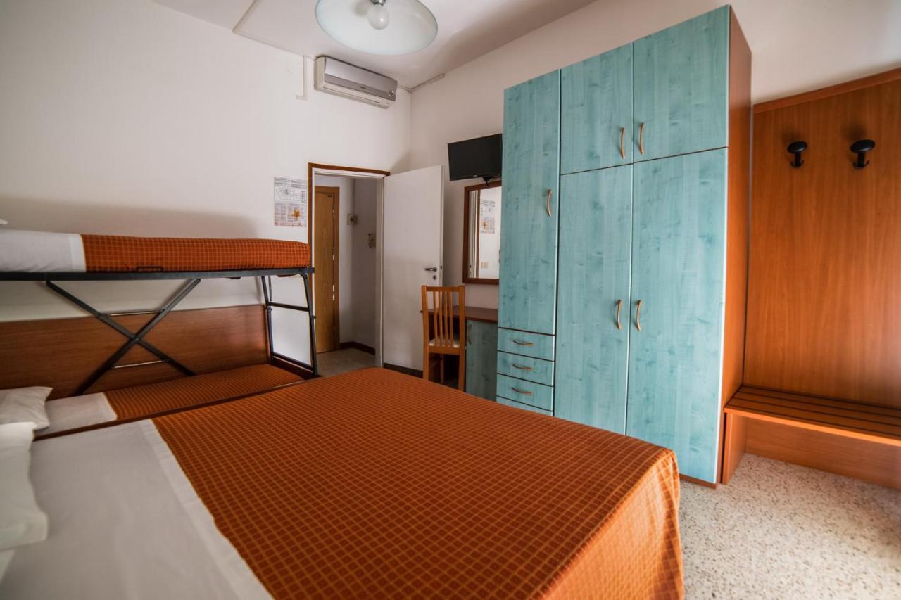Hotel Sayonara Milano Marittima Ngoại thất bức ảnh