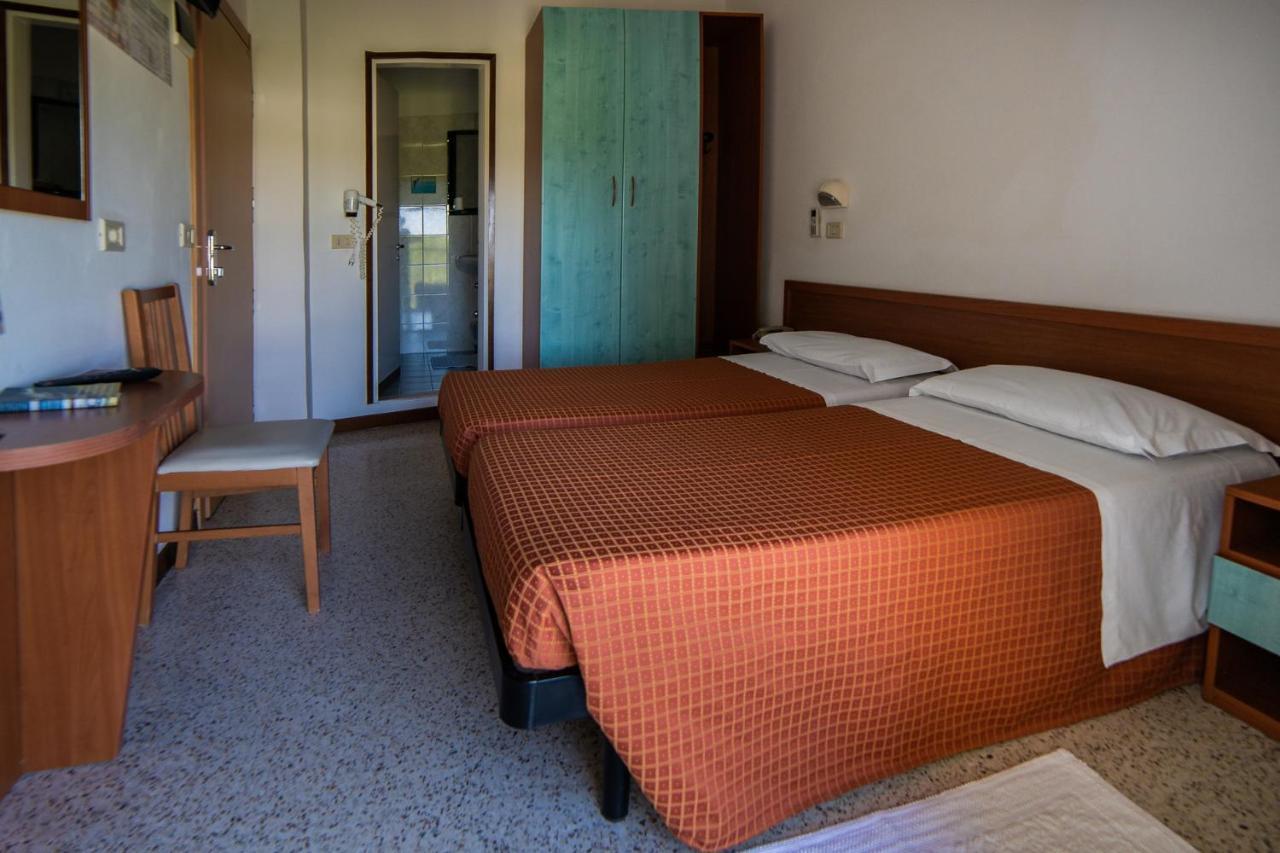 Hotel Sayonara Milano Marittima Ngoại thất bức ảnh