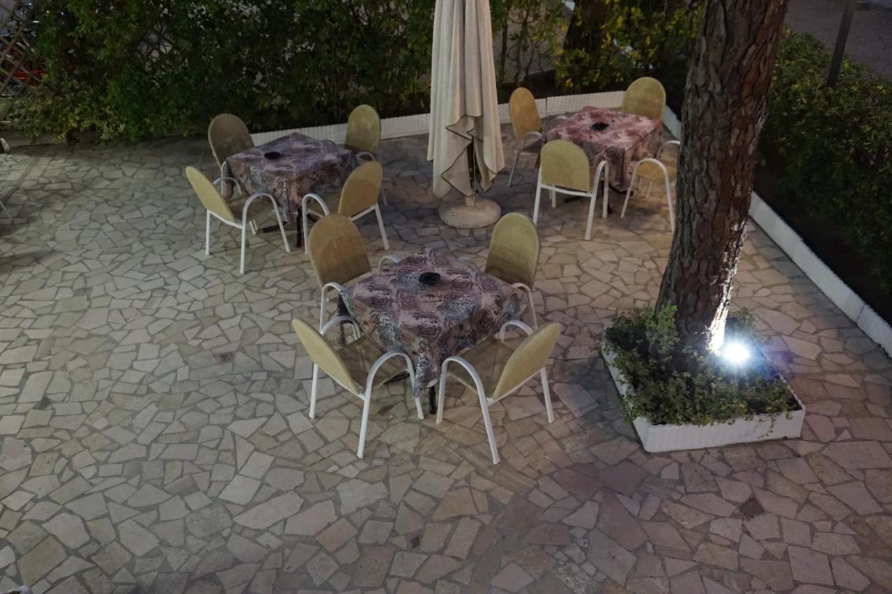 Hotel Sayonara Milano Marittima Ngoại thất bức ảnh